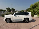 Toyota Land Cruiser VXR Twin Turbo 2025 – Like New, Fully Loaded and low milage